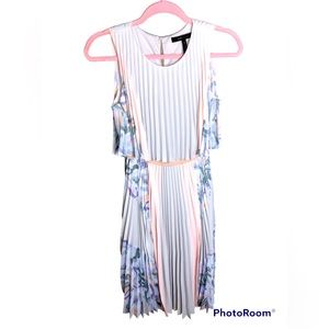 BCBG ‘Jaelyn’ Floral Midi Dress